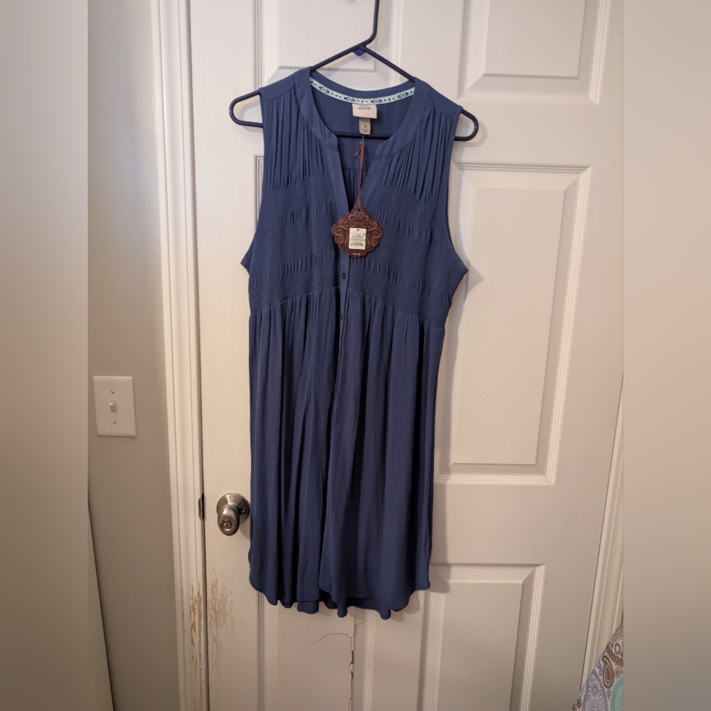 Knox Rose periwinkle dress